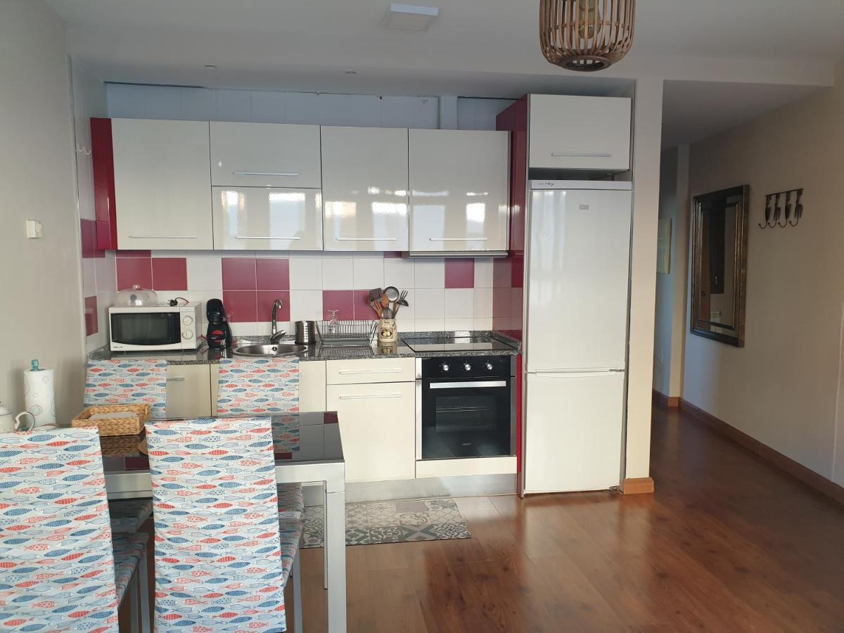 Apartamento Cine Colon 2 Ribadeo Eksteriør billede