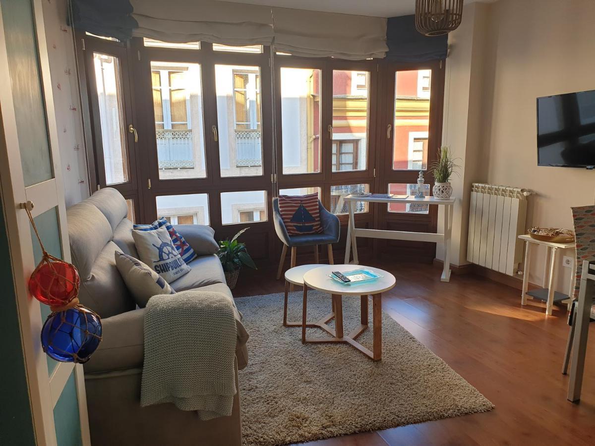 Apartamento Cine Colon 2 Ribadeo Eksteriør billede