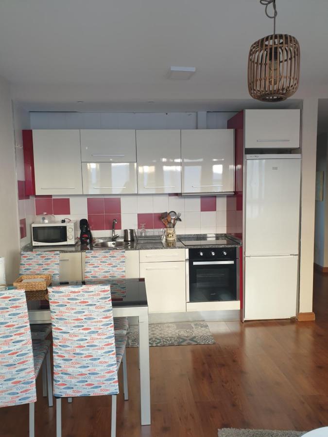 Apartamento Cine Colon 2 Ribadeo Eksteriør billede