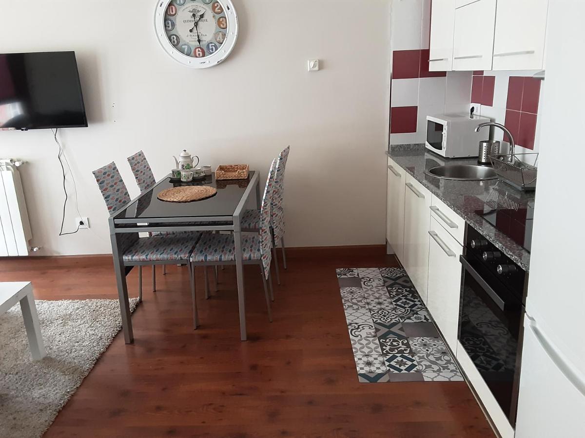 Apartamento Cine Colon 2 Ribadeo Eksteriør billede