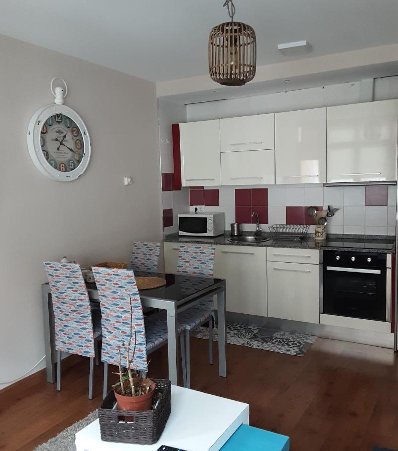 Apartamento Cine Colon 2 Ribadeo Eksteriør billede
