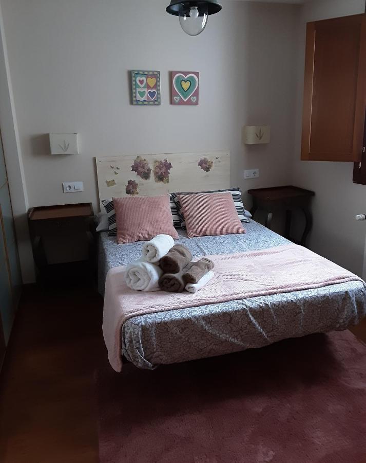 Apartamento Cine Colon 2 Ribadeo Eksteriør billede